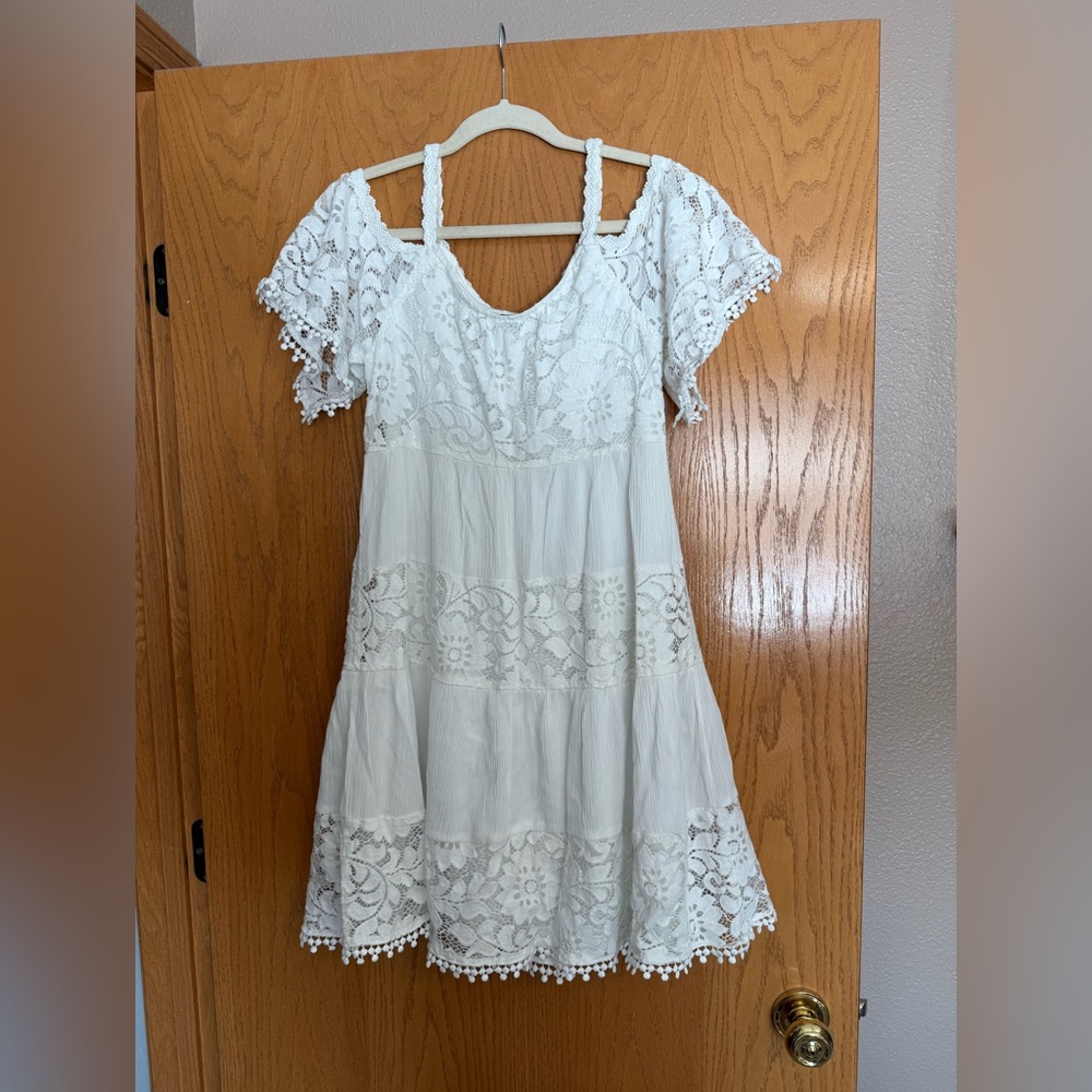 Robbie Bee’s lace off the shoulder dress